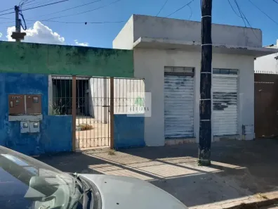 Galpão/Depósito/Armazém para alugar, 150m² no Vila Jayara, Anápolis