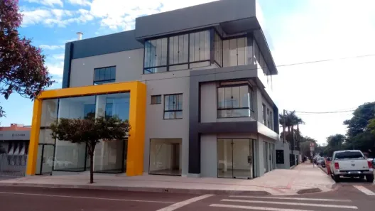 Sala Comercial para alugar, 84m² no Centro, Arapongas