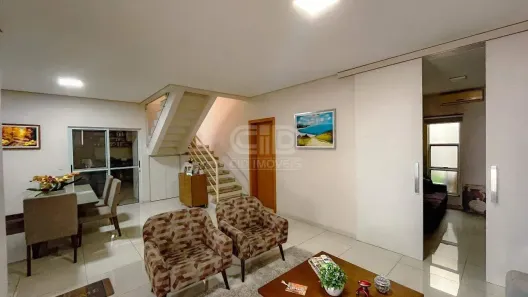 Sobrado com 3 Quartos à venda, 225m² no Despraiado, Cuiabá