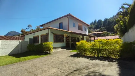 Casa de Condomínio com 6 Quartos à venda, 380m² no Albuquerque, Teresópolis