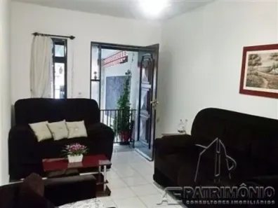 Casa com 3 Quartos à venda, 178m² no Jardim Leocádia, Sorocaba