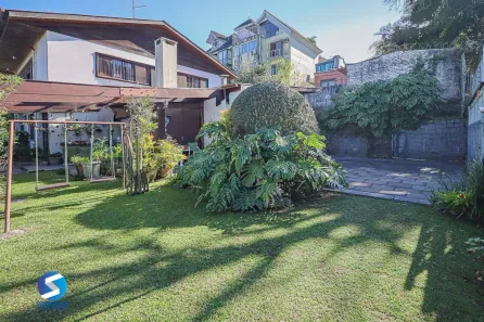 Casa com 6 Quartos à venda, 1137m² no Pedra Redonda, Porto Alegre