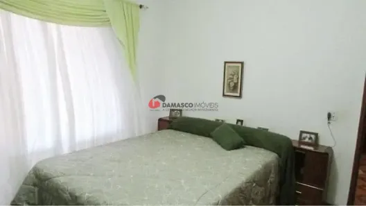 Casa com 2 Quartos à venda, 228m² no Vila Aquilino, Santo André