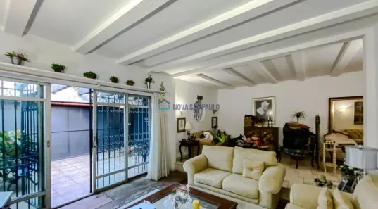 Casa com 3 Quartos à venda, 240m² no Vila Dom Pedro I, São Paulo