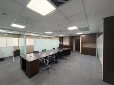 Sala Comercial para alugar, 584m² no Green Valley Alphaville, Barueri