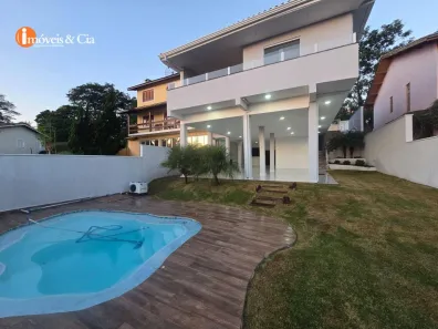Casa com 3 Quartos para alugar, 280m² no Parque Arco Iris, Atibaia