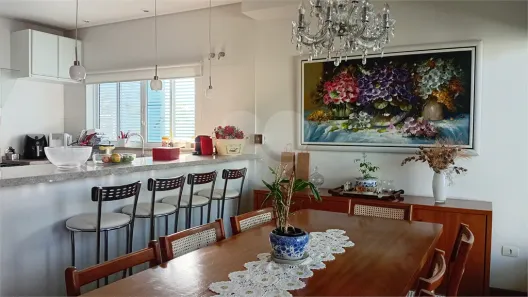 Sobrado com 4 Quartos à venda, 249m² no Vila Gilda, Santo André