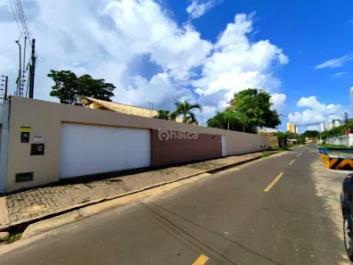 Casa com 4 Quartos à venda, 365m² no Jóquei, Teresina