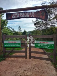 Fazenda/Sítio com 2 Quartos à venda, 1400m² no Área Rural de Uberlândia, Uberlândia