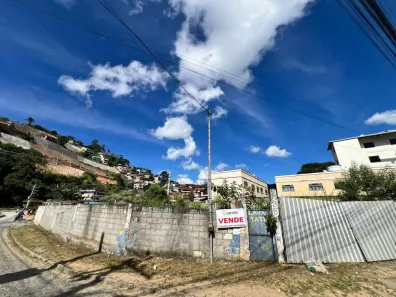 Lote/Terreno à venda, 658m² no Jardim Califórnia, Nova Friburgo
