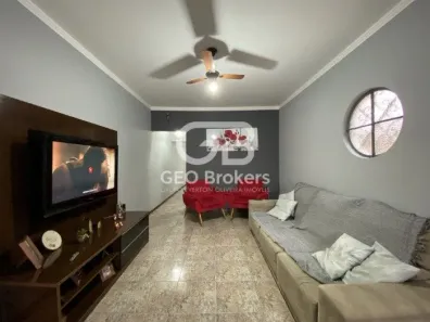 Sobrado com 3 Quartos à venda, 125m² no Jardim Emília, Jacareí