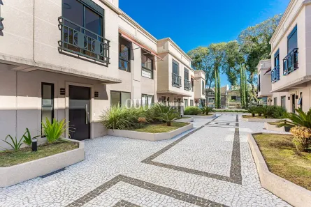 Casa de Condomínio com 3 Quartos à venda, 161m² no Água Verde, Curitiba