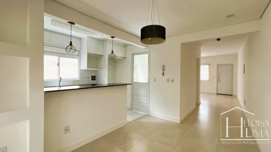 Casa de Condomínio com 2 Quartos à venda, 107m² no Vila Omízollo, Louveira