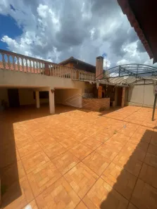 Casa com 3 Quartos para alugar, 243m² no Vila Nova, Barra Bonita