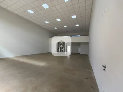 Galpão/Depósito/Armazém para alugar, 227m² no Granada, Uberlândia
