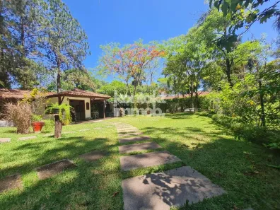Fazenda/Sítio com 6 Quartos à venda, 205m² no Jardim Novo Mundo, Sorocaba
