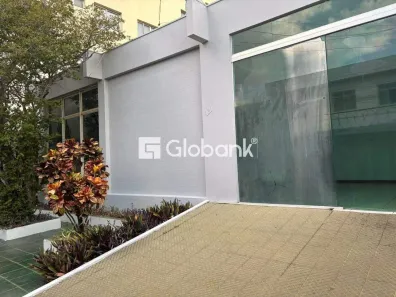 Prédio Comercial com 6 Quartos para alugar, 127m² no Centro, Montes Claros