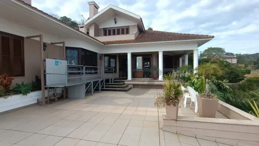 Casa com 3 Quartos à venda, 450m² no Santo Inácio, Santa Cruz do Sul