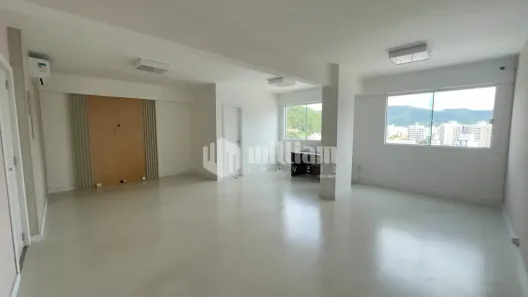 Sala Comercial à venda, 46m² no Centro, Balneário Camboriú