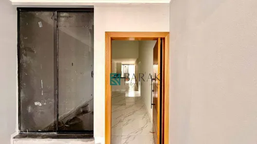 Casa com 3 Quartos à venda, 108m² no Jardim Licce, Maringá