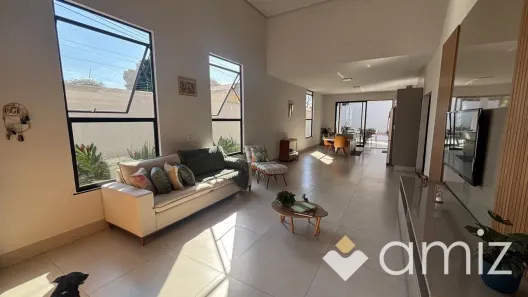 Casa com 3 Quartos à venda, 172m² no Parque Anhanguera, Goiânia