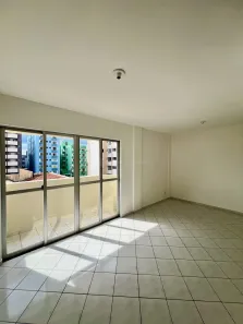 Apartamento com 1 Quarto à venda, 54m² no Zona 07, Maringá