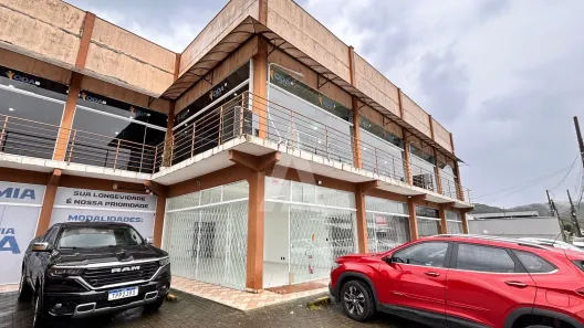 Ponto Comercial para alugar, 62m² no Boehmerwald, Joinville