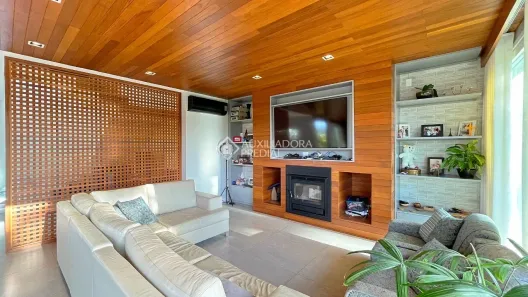 Casa de Condomínio com 4 Quartos à venda, 290m² no Vila Nova, Porto Alegre