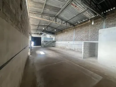 Galpão/Depósito/Armazém para alugar, 250m² no Jardim Canadá, Nova Lima