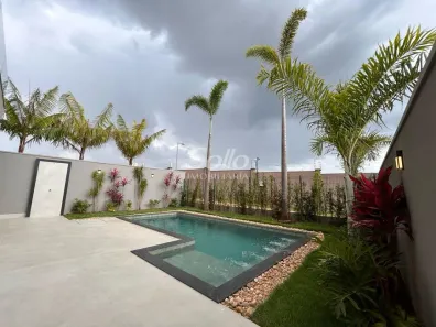 Casa de Condomínio com 3 Quartos à venda, 269m² no Gávea, Uberlândia