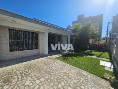 Casa de Condomínio com 6 Quartos para alugar, 215m² no Fazenda, Itajaí