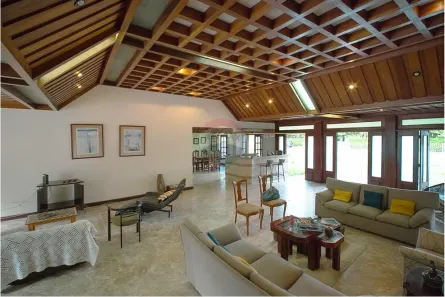 Casa com 6 Quartos à venda, 1040m² no Águas Lindas, Ananindeua