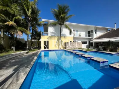 Sobrado com 6 Quartos à venda, 600m² no Jardim Virgínia, Guarujá