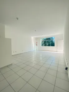 Ponto Comercial para alugar, 45m² no São Paulo II, Cotia