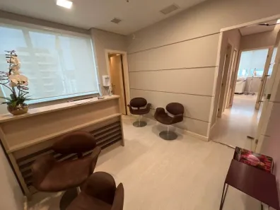 Sala Comercial para venda ou aluguel, 45m² no Santo Amaro, São Paulo