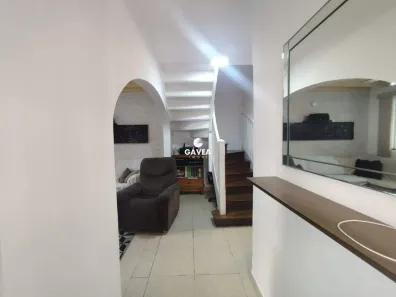 Sobrado com 4 Quartos à venda, 253m² no Centro, São Vicente