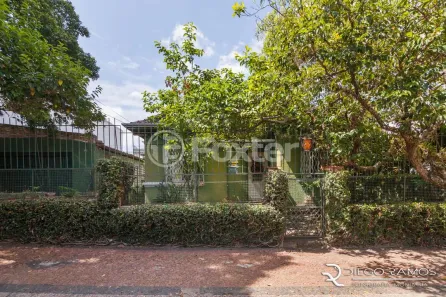 Casa com 3 Quartos à venda, 240m² no Azenha, Porto Alegre