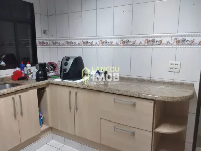 Casa com 2 Quartos à venda, 148m² no Vila Maringá, Jundiaí