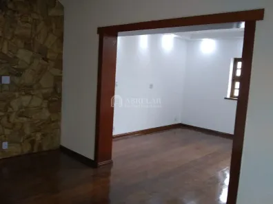 Casa com 3 Quartos à venda, 219m² no Jardim Dom Bosco, Campinas