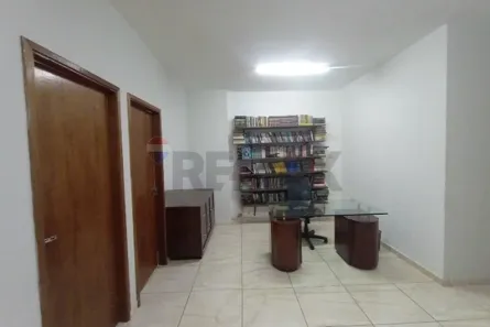 Sala Comercial à venda, 72m² no Centro, Lins