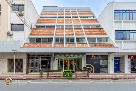 Sala Comercial para alugar, 438m² no Centro, Blumenau