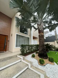 Sobrado com 3 Quartos à venda, 273m² no Lagoa, Macaé