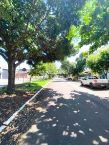 Lote/Terreno à venda, 300m² no Jardim Paraíso, Maringá