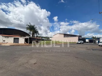 Lote/Terreno com 1 Quarto à venda, 11m² no Daniel Fonseca, Uberlândia
