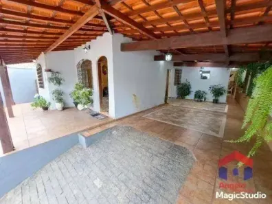 Casa com 3 Quartos à venda, 360m² no São João Batista (Venda Nova), Belo Horizonte