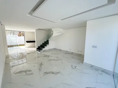 Casa com 3 Quartos à venda, 106m² no Santa Mônica, Belo Horizonte