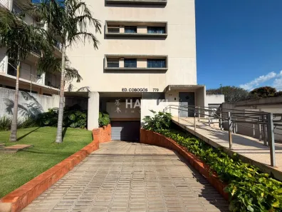 Apartamento com 2 Quartos para alugar, 79m² no Zona 07, Maringá