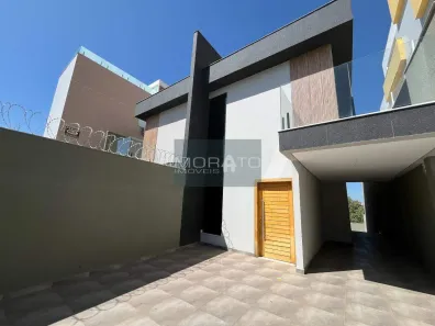 Casa com 3 Quartos à venda, 209m² no Planalto, Belo Horizonte