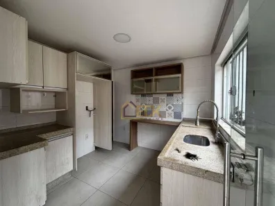 Sobrado com 3 Quartos à venda, 200m² no Jardim Paraíba, Aparecida