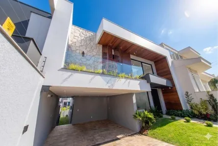 Casa com 3 Quartos à venda, 248m² no Lucas Araújo, Passo Fundo